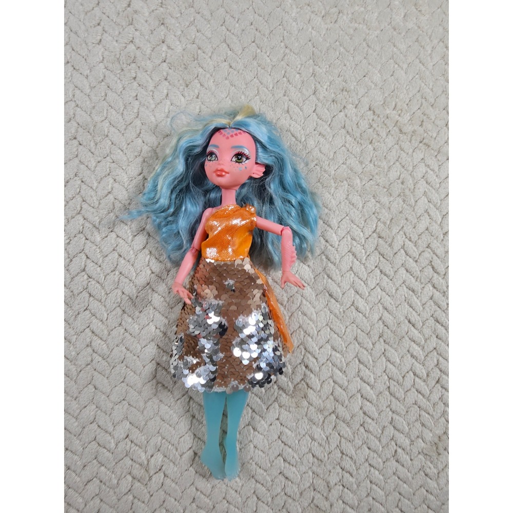 Monster High Lagoona Blue G3 Day Out Doll Pink Skin Blue‎ Hair HHK52 Mattel 2022
